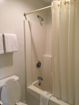 Room, 2 Queen Beds, Accessible, Non Smoking