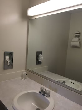 Basic Studio Suite, 1 King Bed, Non Smoking