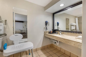 Room, 2 Queen Beds, Accessible, Smoking