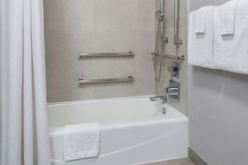 Room, 1 King Bed (Mobility Accessible, Tub)