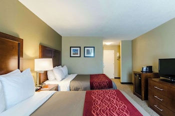 Standard Room, 2 Queen Beds, Non Smoking