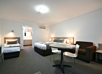 Deluxe Suite with Spa Bath