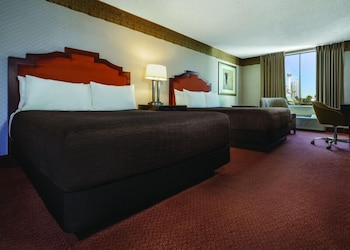 Manor Double Queen Room