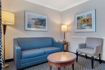 Suite, 2 Queen Beds, Non Smoking, Balcony