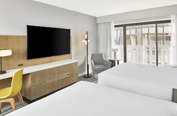 Room, 2 Queen Beds, Balcony