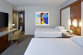 Room, 2 Double Beds, Accessible, Bathtub