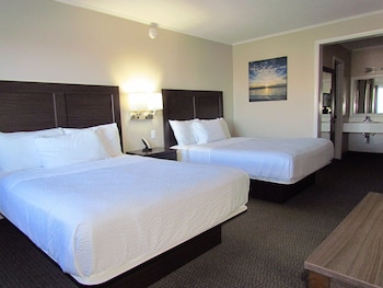 Room, 2 Queen Beds, Non Smoking, Refrigerator & Microwave