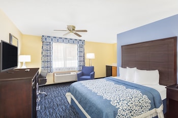 Standard Room, 1 King Bed, Accessible