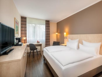 Superior Room, 1 King Bed