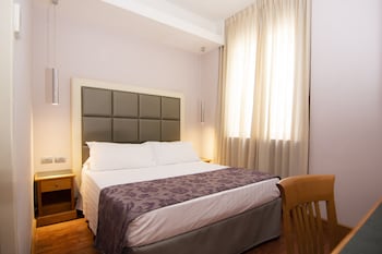 Double or Twin Room (Small)