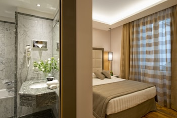 Deluxe Double Room, City View