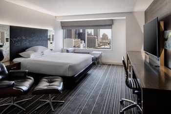 Suite, Balcony