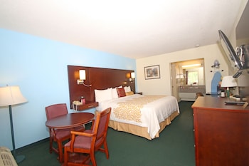 Standard Room, 1 King Bed, Non Smoking