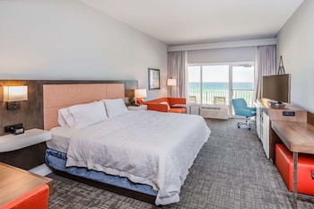 One King Bed, Gulf View With Balcony, Non-Smoking