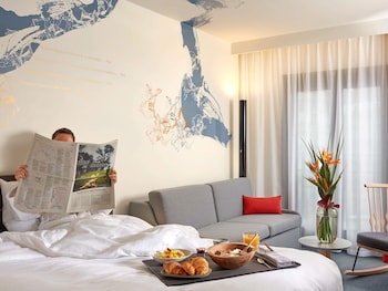 Superior Room, 1 Queen Bed with Sofa bed