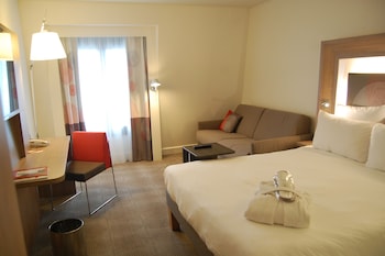 Superior Room, 1 Queen Bed with Sofa bed