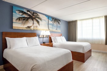 Room, 2 Queen Beds, Accessible, Non Smoking