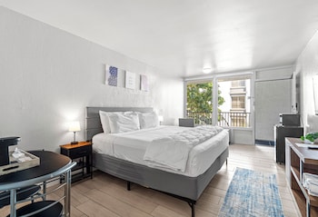 Classic Room, 1 King Bed