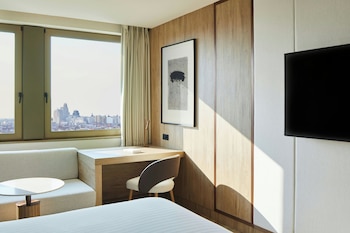 Superior Room, 1 King Bed, City View