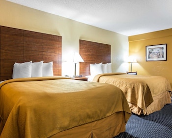 Room, 2 Queen Beds, Non Smoking