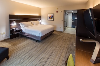 Standard Room, 1 King Bed, Accessible Bathtub (Communications)