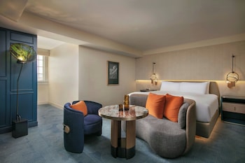 Premier Room, 1 King Bed
