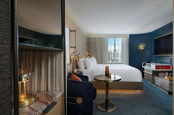 Room, 1 King Bed, Mobility Accessible