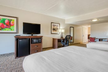 Standard Room, 2 Queen Beds, Non Smoking, Refrigerator & Microwave