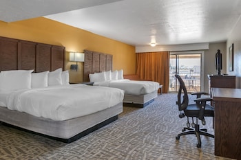 Standard Room, 2 Queen Beds, Non Smoking, Refrigerator & Microwave