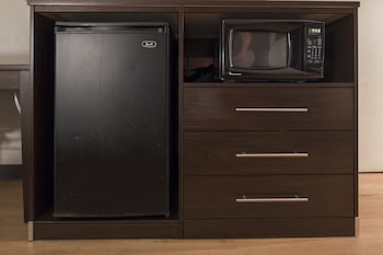 Superior Room, 2 Queen Beds, Accessible, Smoking