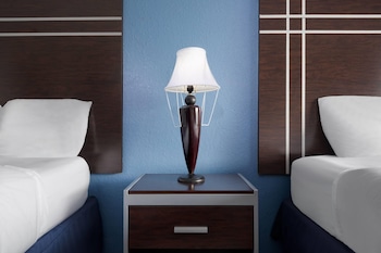 Room, 2 Queen Beds, Non Smoking
