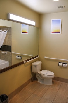 Standard Room, 2 Queen Beds, Accessible, Non Smoking (Mobility)