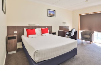Standard Queen with Desk Room