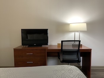 Standard Room, 2 Queen Beds, Non Smoking