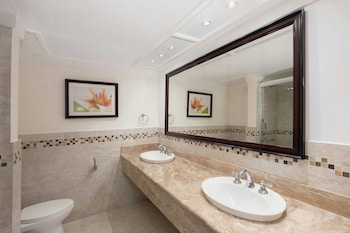 Junior Suite Pool View, Junior Suite