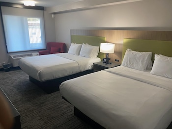Room, 2 Queen Beds, Non Smoking