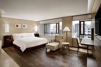 Premium Suite, 1 King Bed