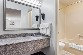 Standard Room, Multiple Beds, Non Smoking, Refrigerator & Microwave
