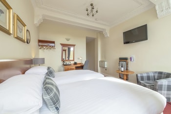 Standard Twin Room, 2 Twin Beds (Princes Street View)