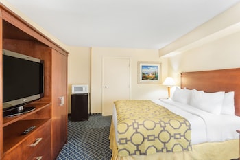 Room, 1 King Bed, Accessible, Non Smoking (Mobility)