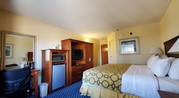Room, 1 King Bed, Accessible, Non Smoking (Mobility)