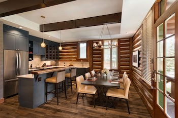 Cabin, 3 Bedrooms (Ridgeline)