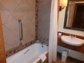 Family Twin Room