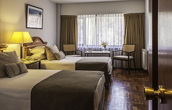 Room, 2 Twin Beds (Pool Access)