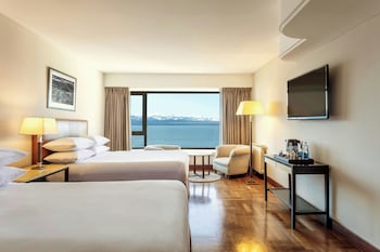 Deluxe Room, 2 Double Beds, Lake View (Pool Access)