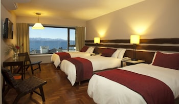 Deluxe Room, 3 Twin Beds, Lake View (Pool Access)
