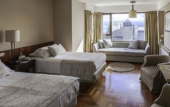 Room, 2 Twin Beds (Pool Access)