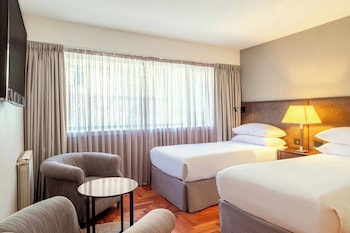 Room, 2 Twin Beds (Pool Access)