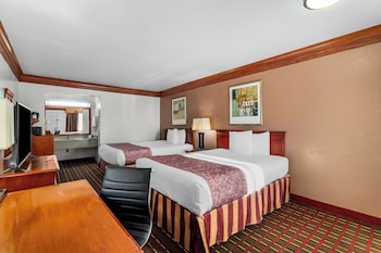 Room, 2 Queen Beds, Non Smoking