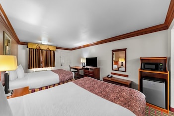 Room, 2 Queen Beds, Non Smoking
